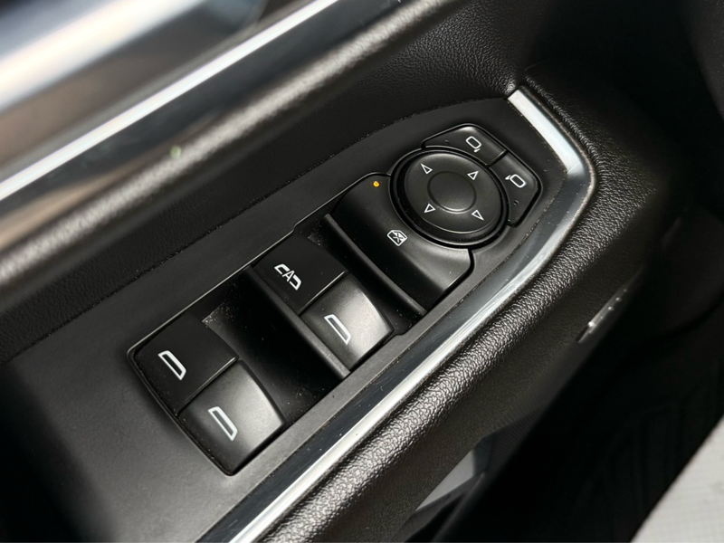 2023 Chevrolet Silverado 1500 - Gallery image 11