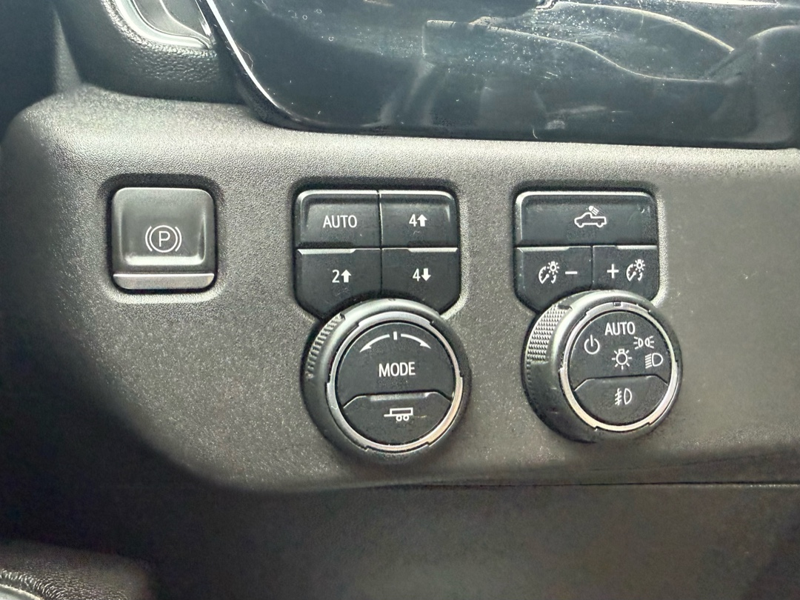 2023 Chevrolet Silverado 1500 - Gallery image 14