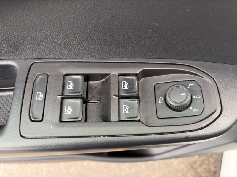 2024 Volkswagen Taos - Gallery image 8