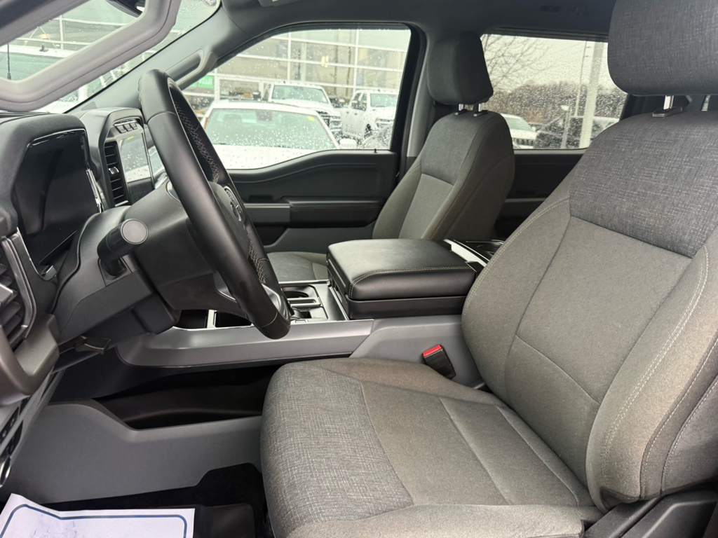 2024 Ford F-150 Lightning - Gallery image 12