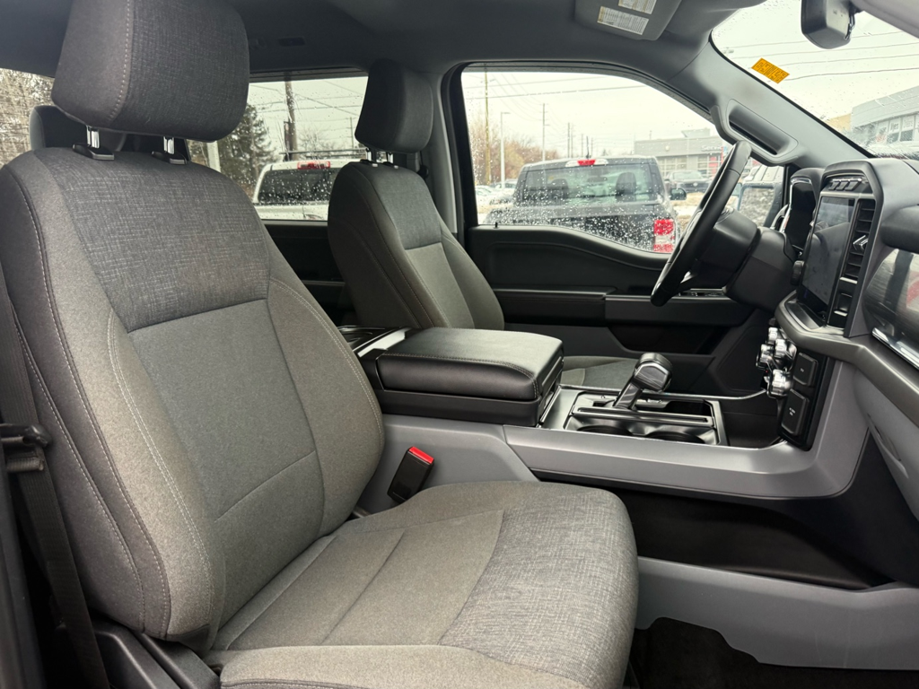 2024 Ford F-150 Lightning - Gallery image 23