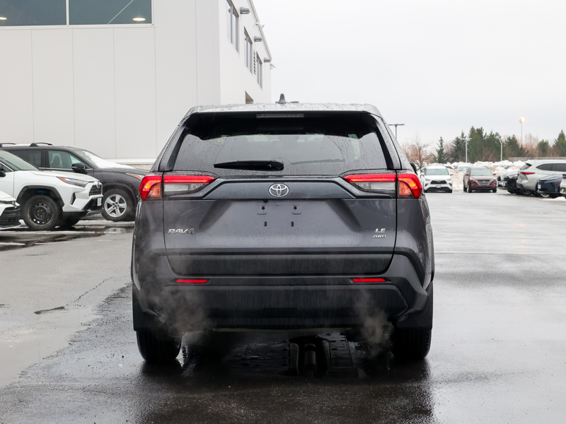 2024 Toyota RAV4 - Gallery image 3