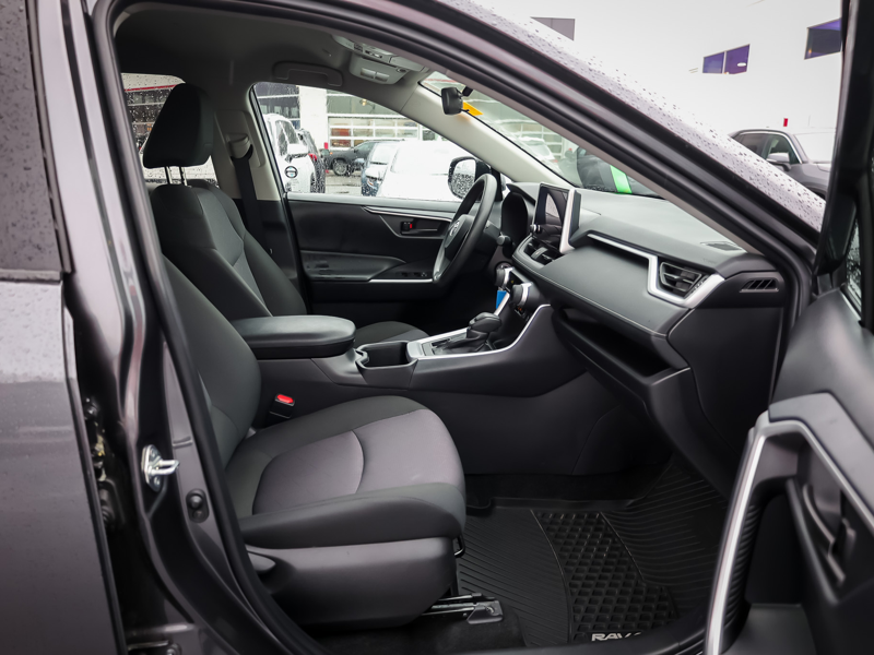 2024 Toyota RAV4 - Gallery image 10