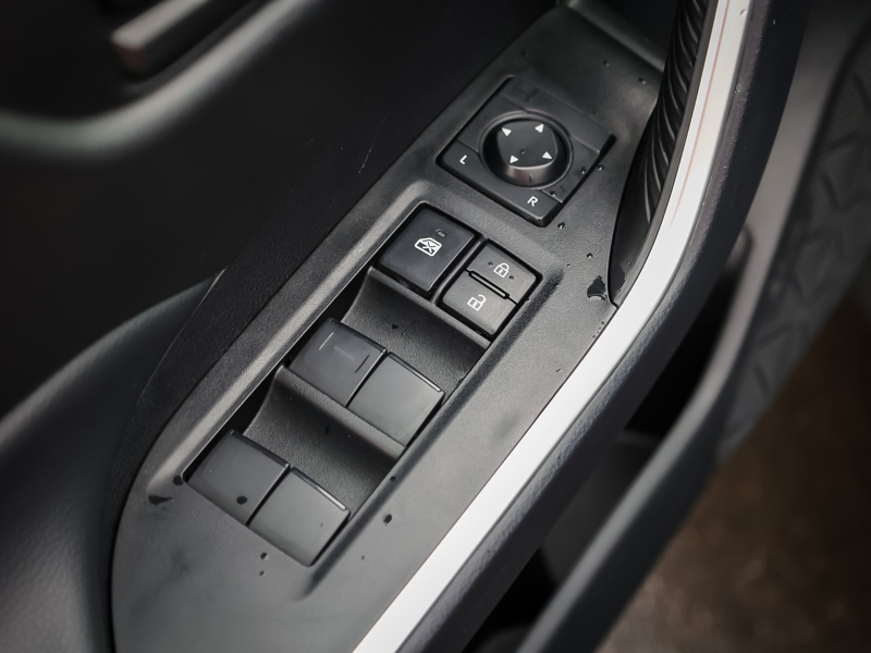 2024 Toyota RAV4 - Gallery image 14