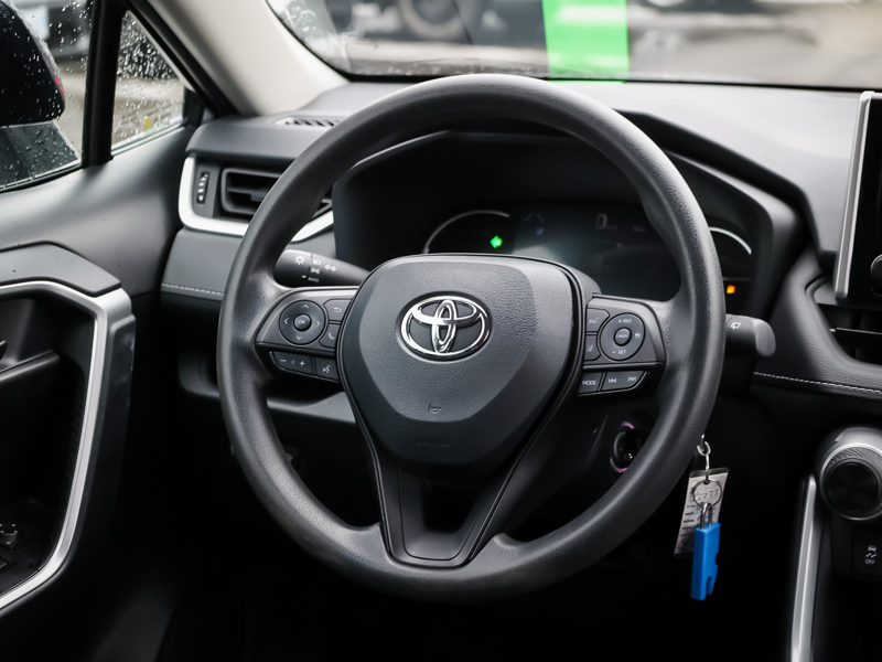 2024 Toyota RAV4 - Gallery image 13