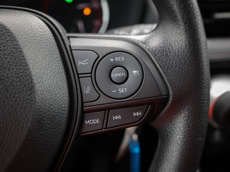 2024 Toyota RAV4 - Gallery image 17