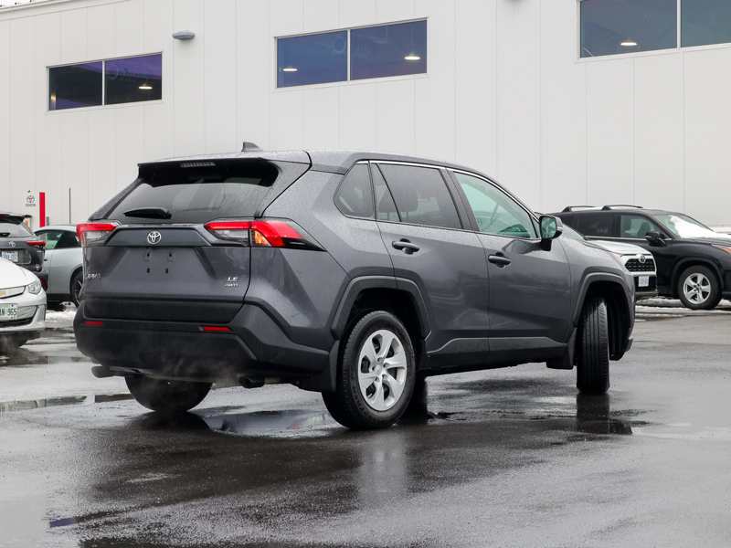 2024 Toyota RAV4 - Gallery image 2