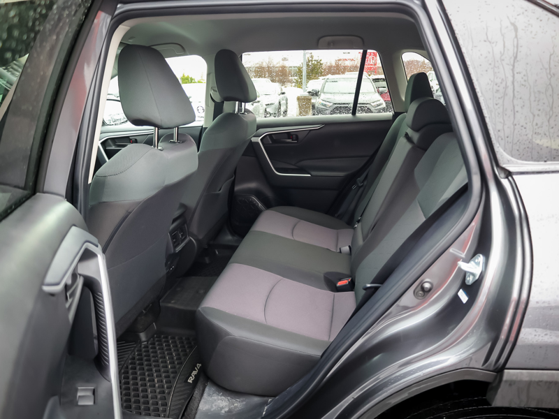 2024 Toyota RAV4 - Gallery image 8