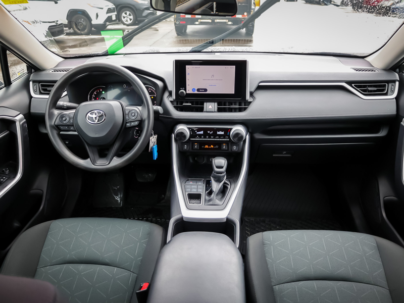 2024 Toyota RAV4 - Gallery image 12