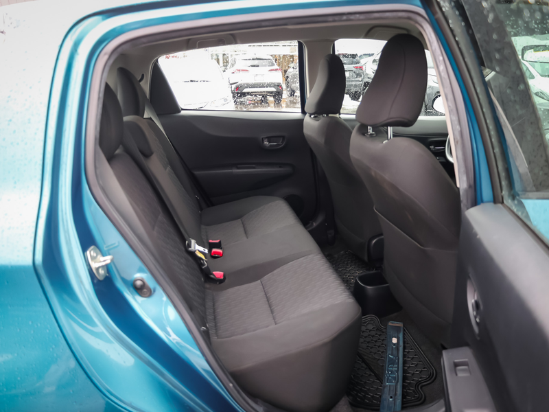 2014 Toyota Yaris Hatchback - Gallery image 11