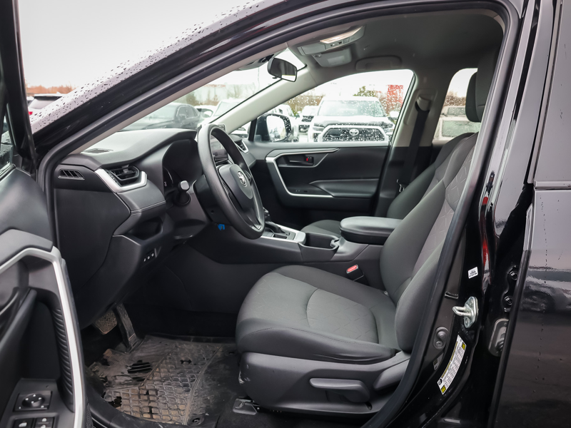 2023 Toyota RAV4 - Gallery image 7