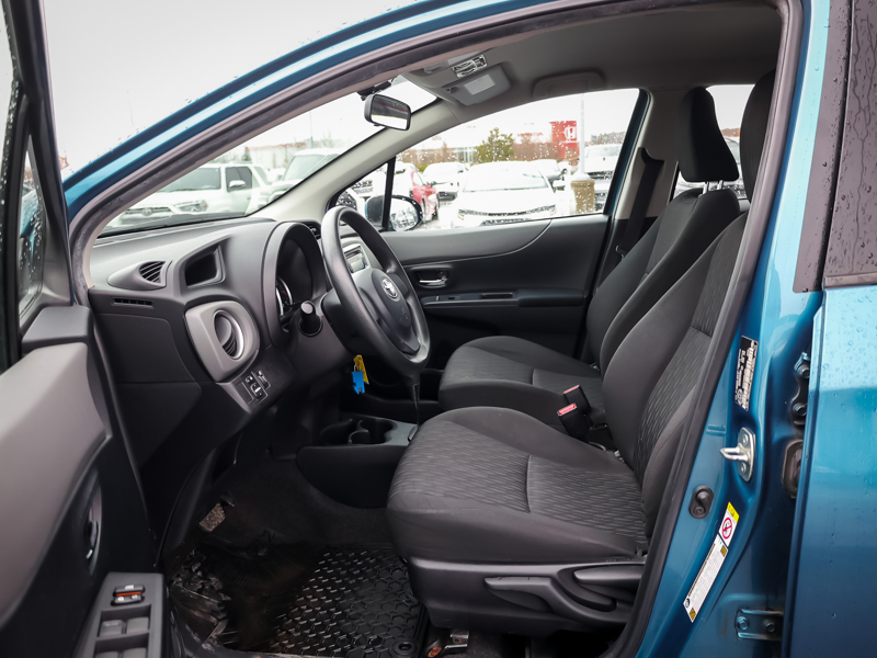 2014 Toyota Yaris Hatchback - Gallery image 7