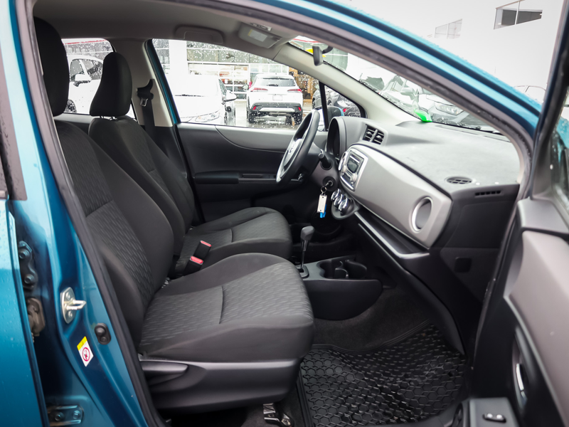 2014 Toyota Yaris Hatchback - Gallery image 10