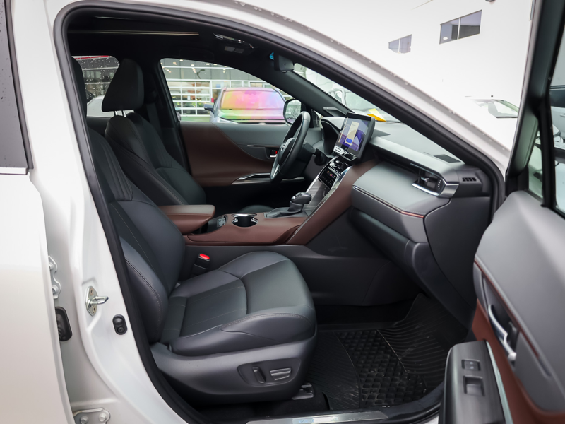 2024 Toyota Venza - Gallery image 10