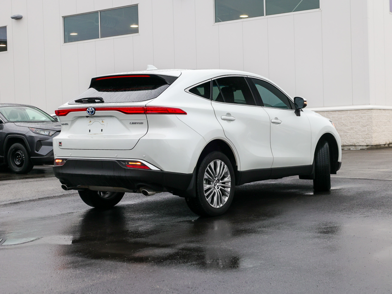 2024 Toyota Venza - Gallery image 2