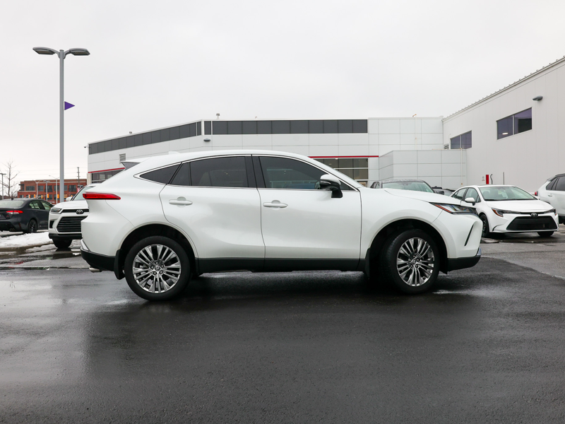 2024 Toyota Venza - Gallery image 1