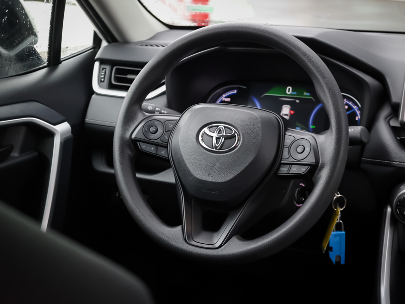 2025 Toyota RAV4 Hybrid - Gallery image 13