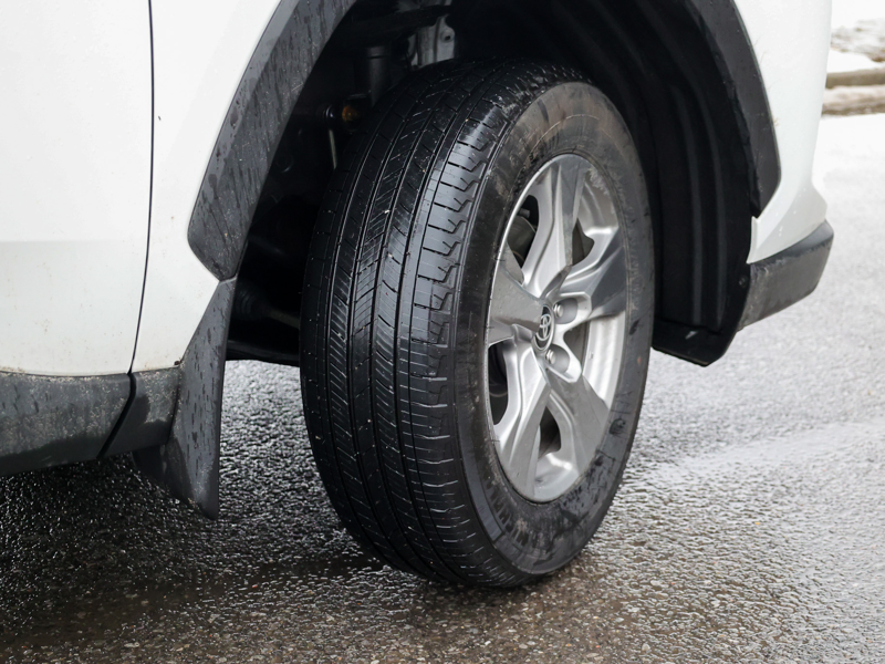 2025 Toyota RAV4 Hybrid - Gallery image 6