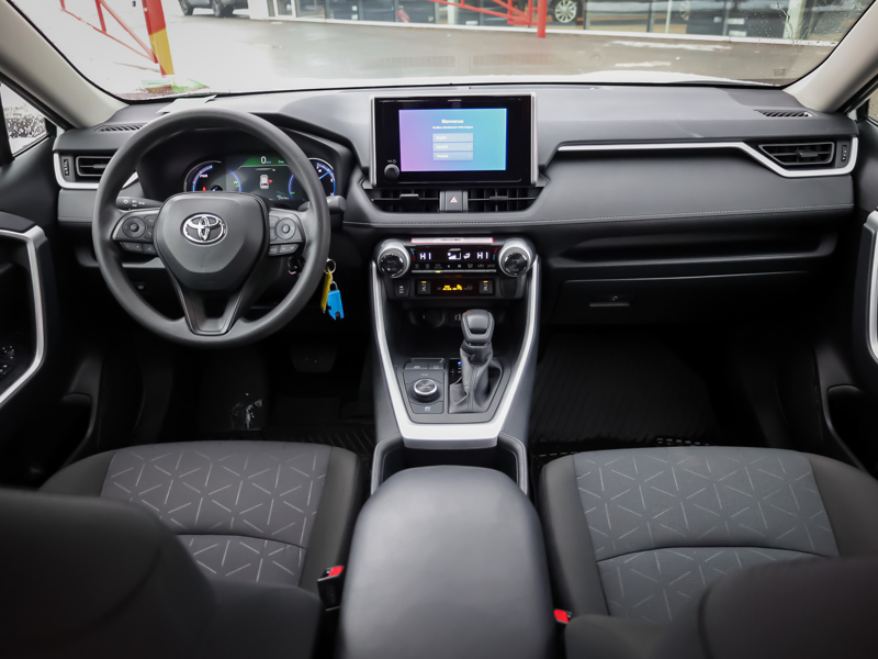 2025 Toyota RAV4 Hybrid - Gallery image 12