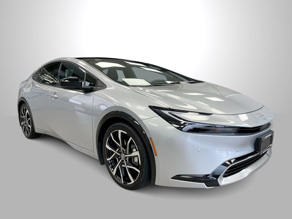 2025 Toyota Prius Plug-In Hybrid