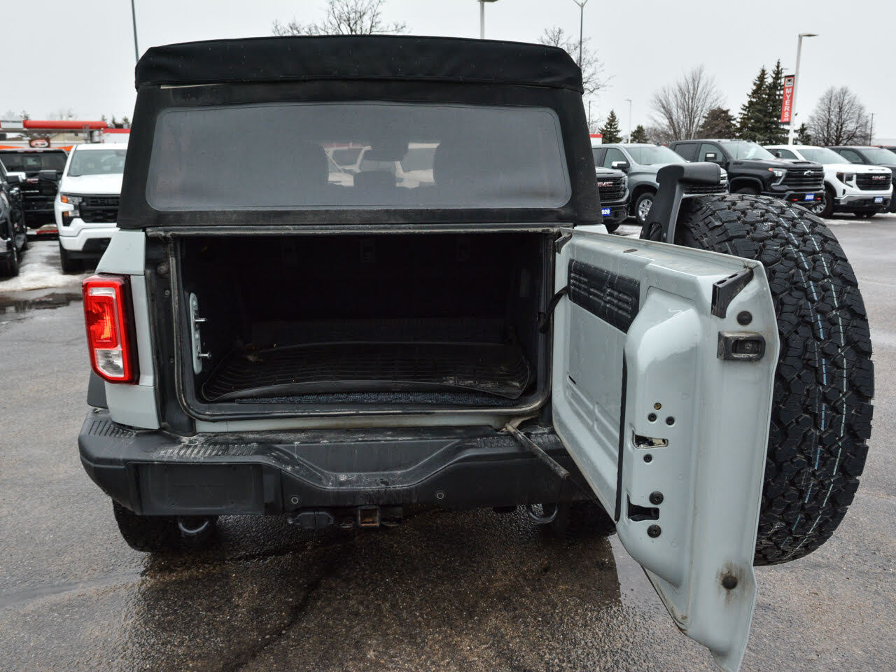 2021 Ford Bronco - Gallery image 9