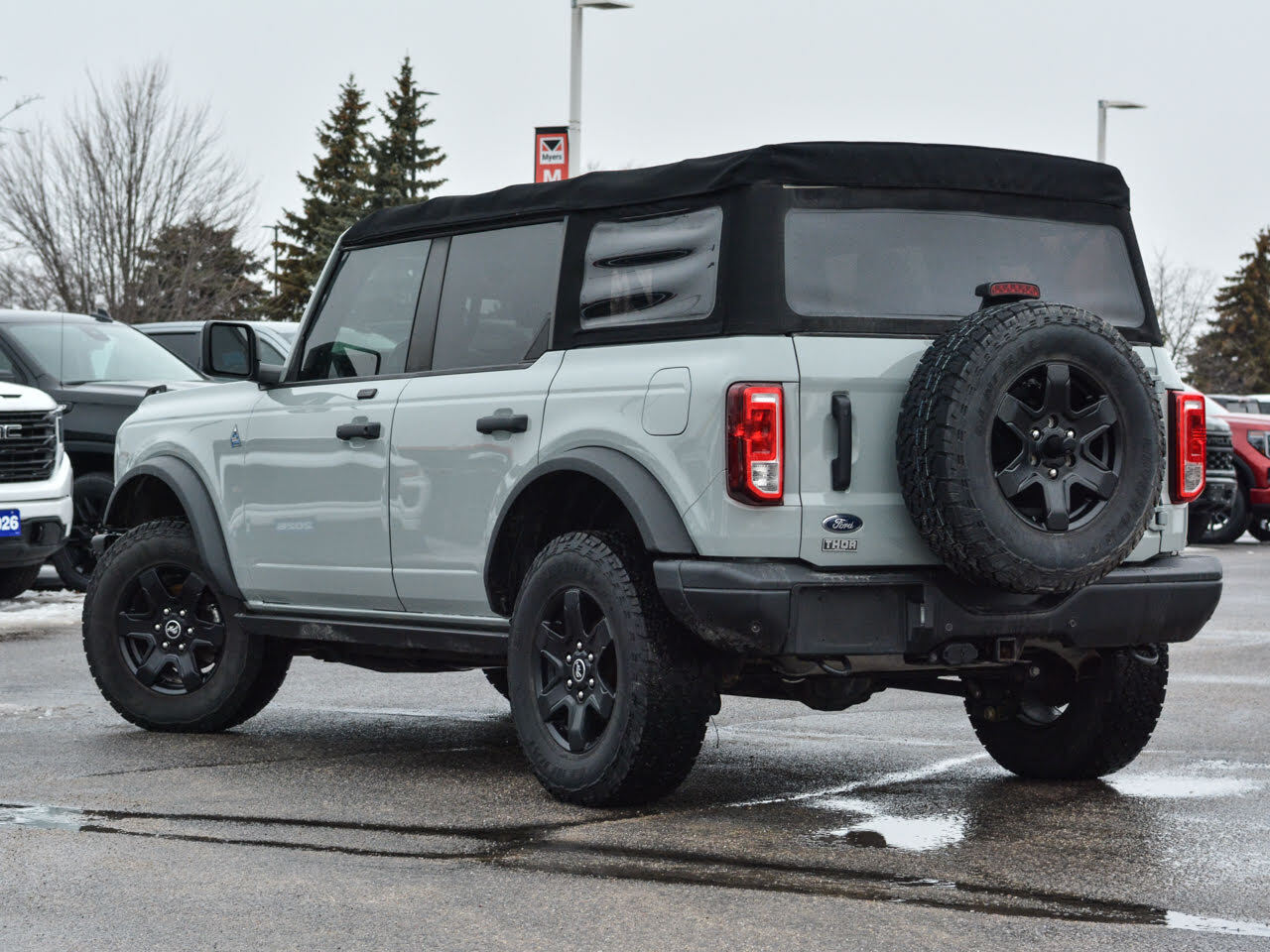 2021 Ford Bronco - Gallery image 3