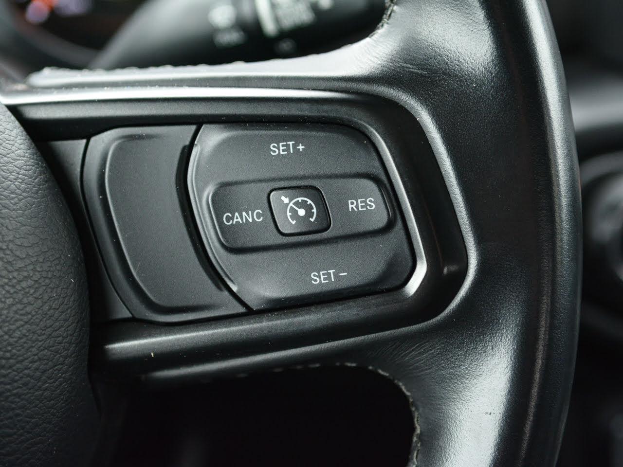 2022 Jeep Gladiator - Gallery image 17