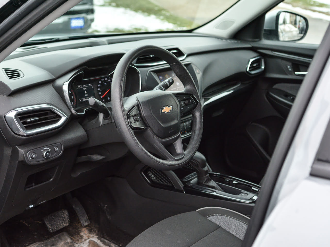 2023 Chevrolet TrailBlazer - Gallery image 11