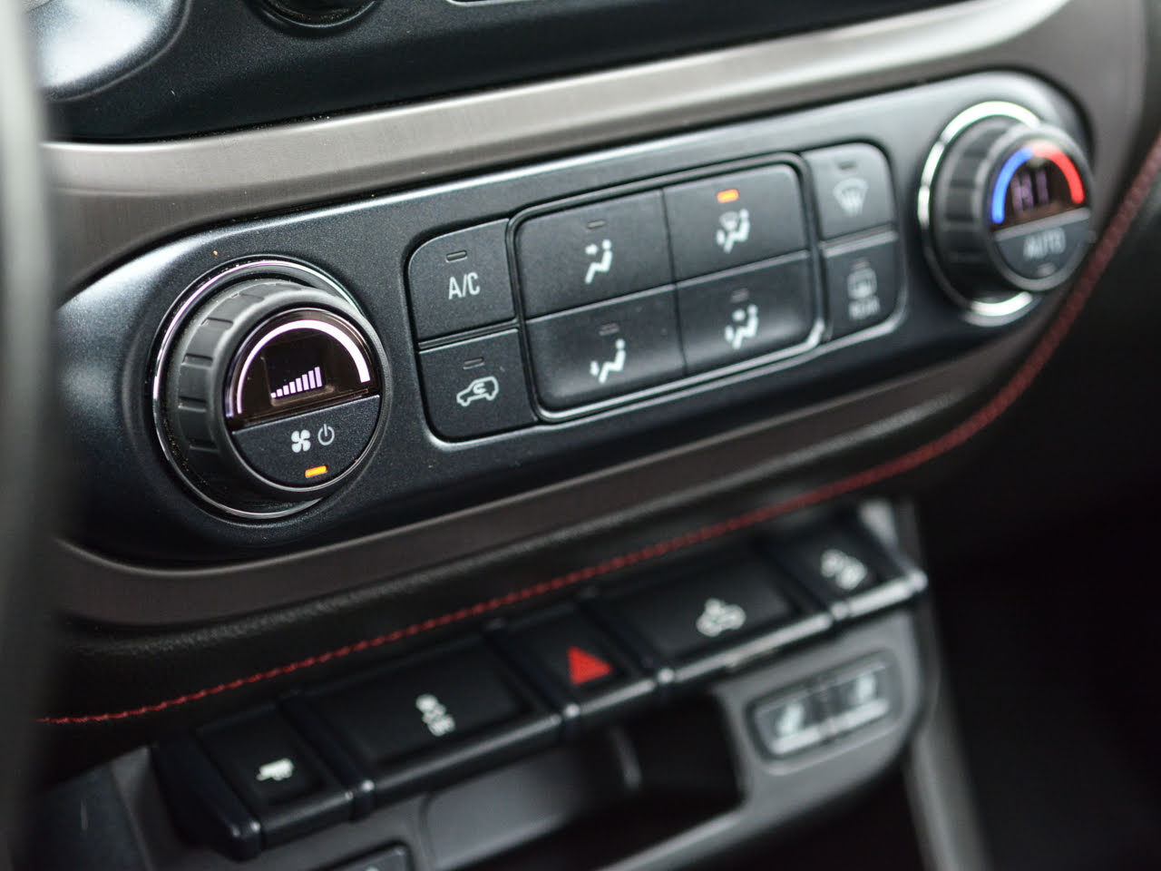 2018 GMC Canyon - Gallery image 17