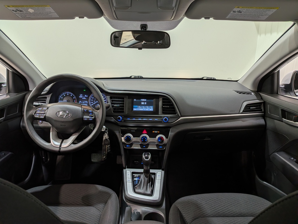 Hyundai Elantra 2019