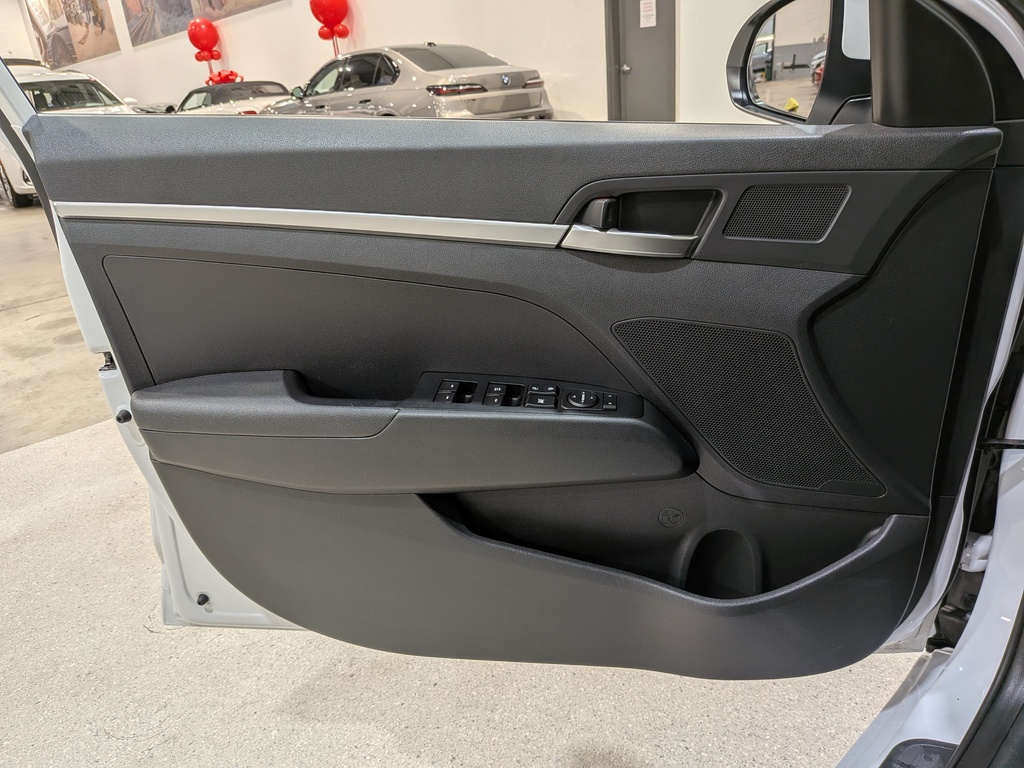 Hyundai Elantra 2019