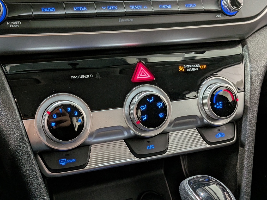 Hyundai Elantra 2019