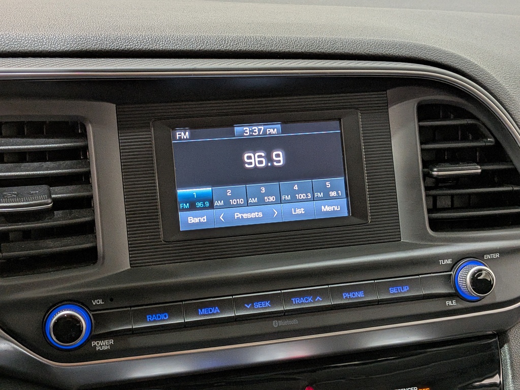 Hyundai Elantra 2019