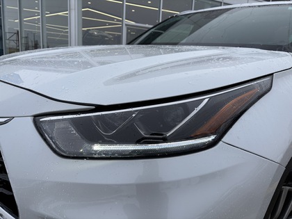 used 2024 Toyota Highlander car, priced at $53,995