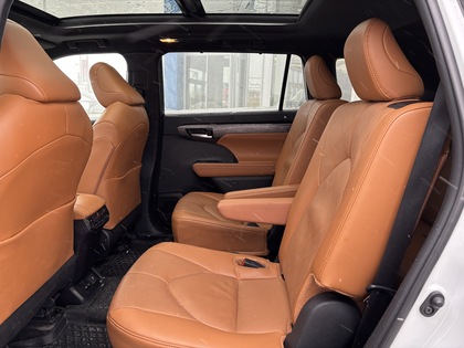 used 2024 Toyota Highlander car, priced at $53,995