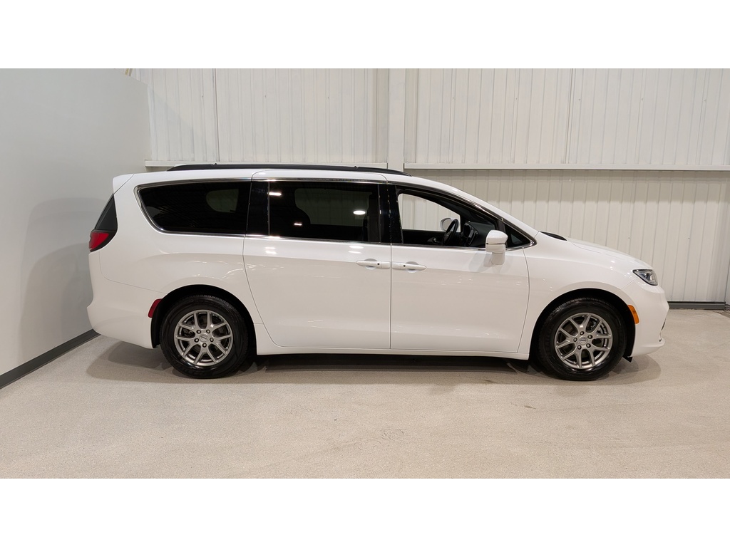 Chrysler Pacifica 2022