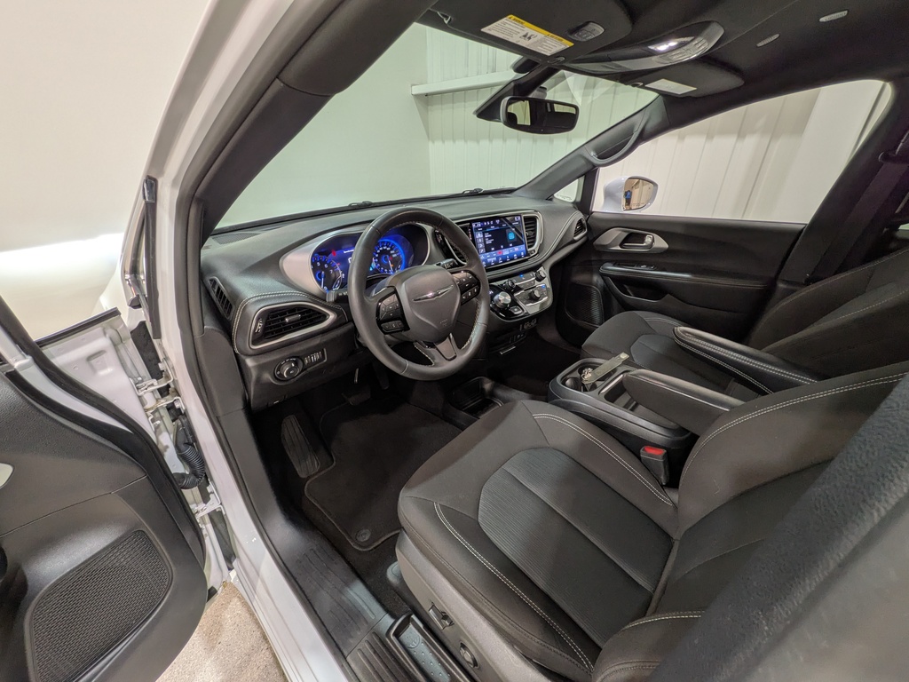 Chrysler Pacifica 2022