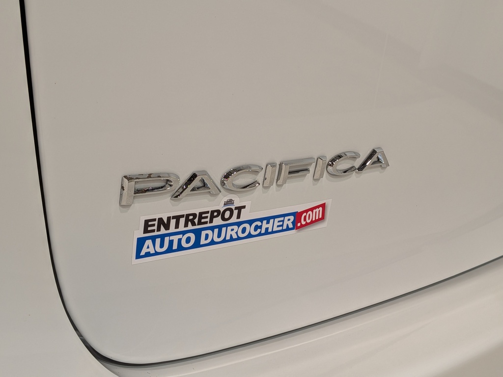 Chrysler Pacifica 2022