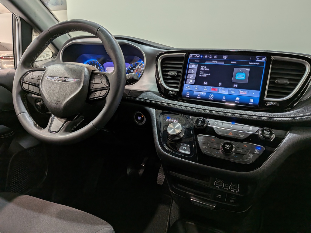 Chrysler Pacifica 2022