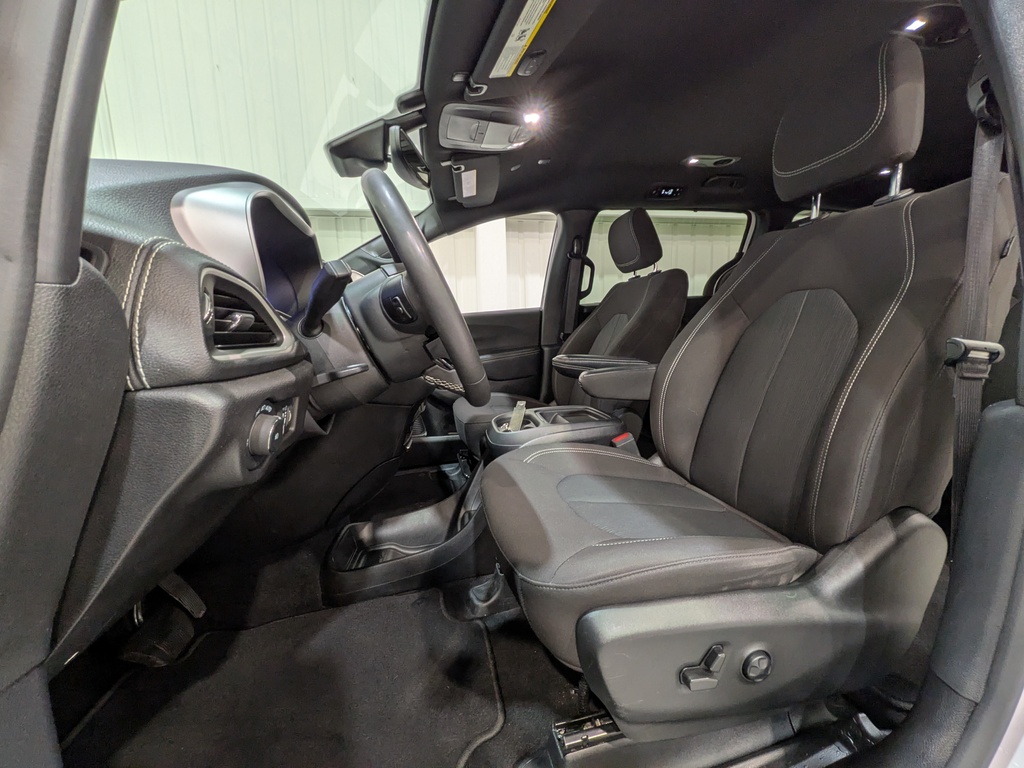 Chrysler Pacifica 2022