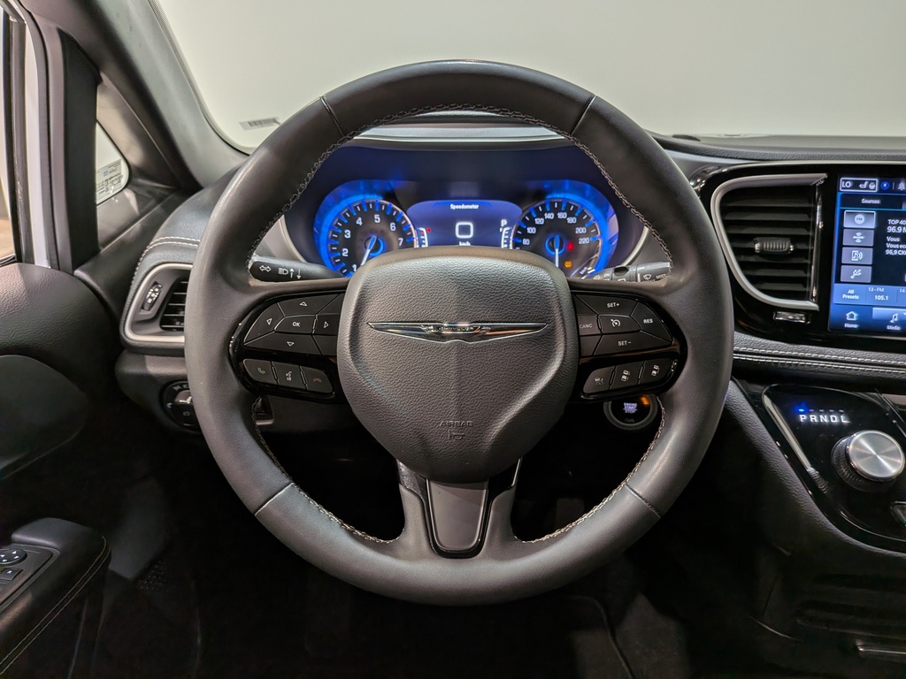Chrysler Pacifica 2022