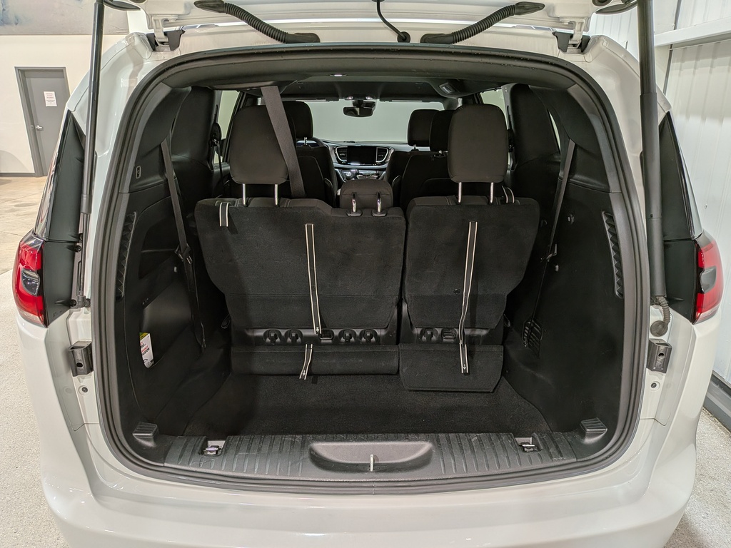 Chrysler Pacifica 2022