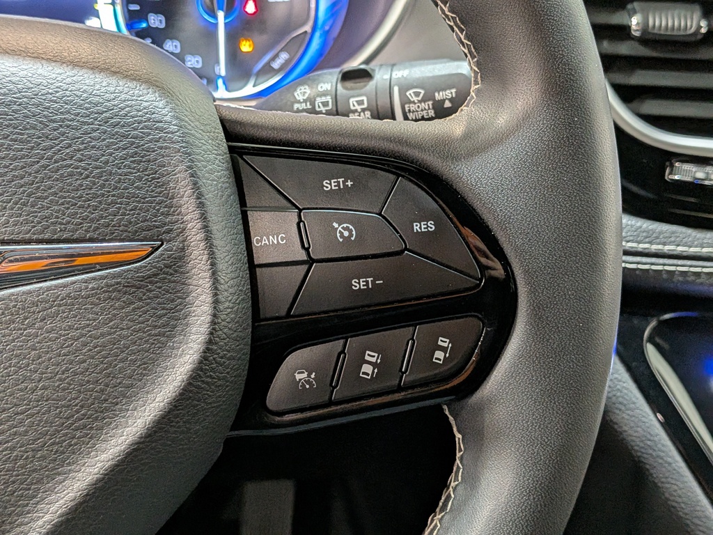 Chrysler Pacifica 2022