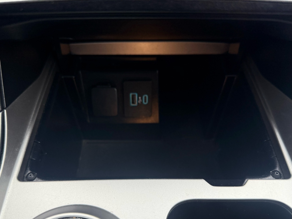 2020 Ford Explorer - Gallery image 21