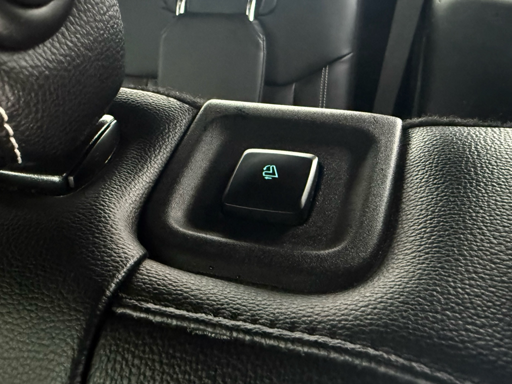 2020 Ford Explorer - Gallery image 29