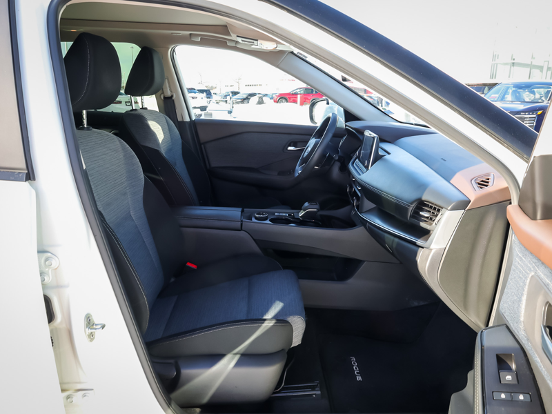 2023 Nissan Rogue - Gallery image 10
