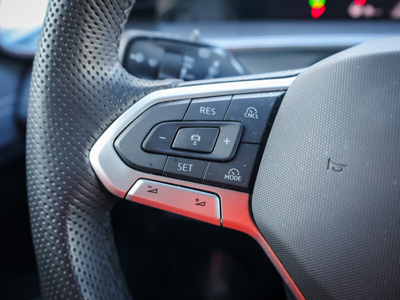 2025 Volkswagen Tiguan - Gallery image 16