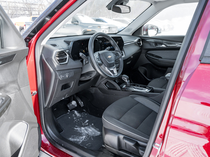 used 2024 Chevrolet TrailBlazer car, priced at $25,995