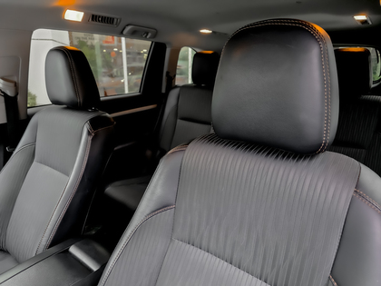 used 2018 Toyota Highlander car, priced at $25,995