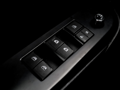 used 2018 Toyota Highlander car, priced at $25,995